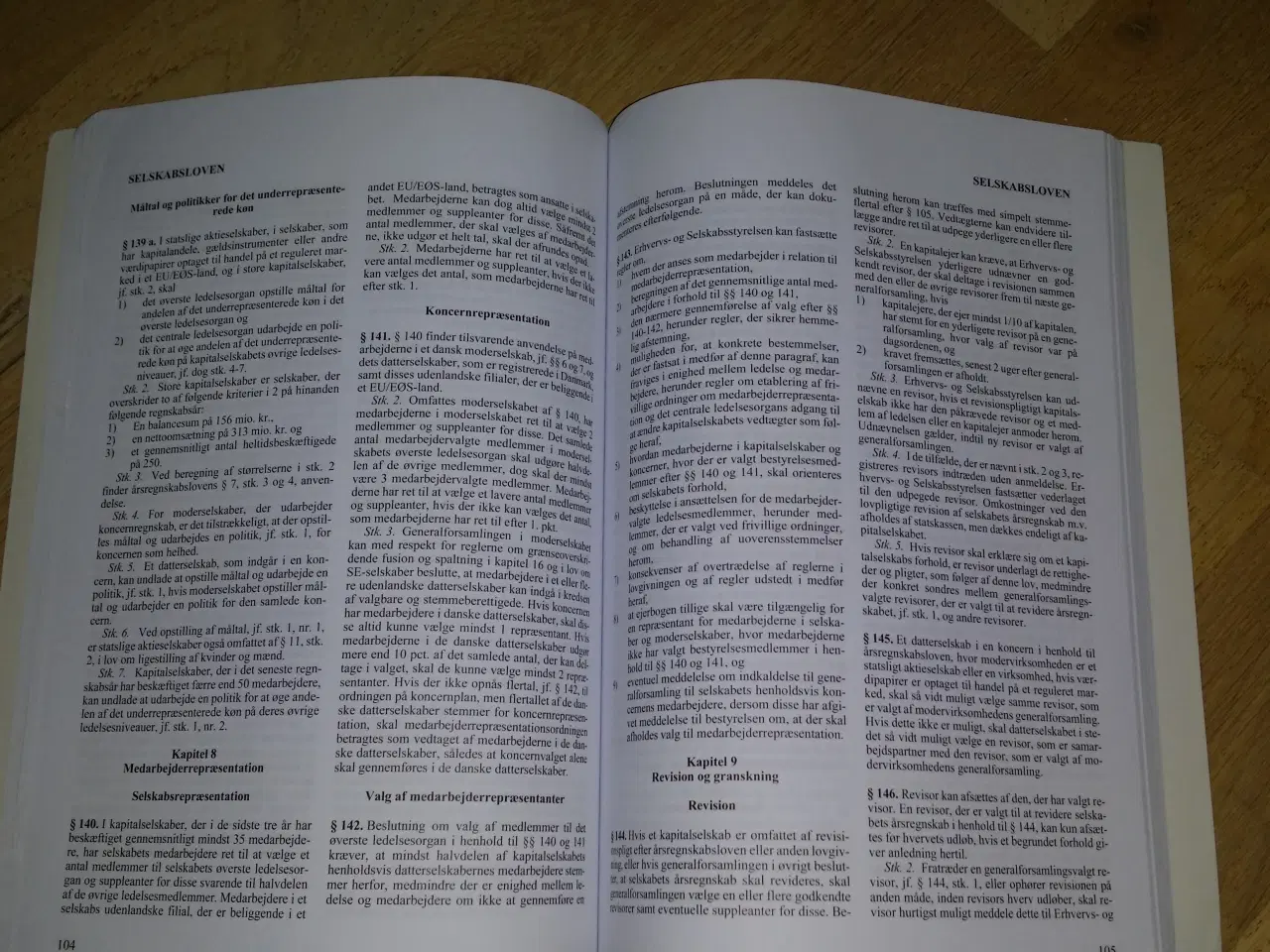 Billede 2 - Lovsamling 2015, Selskabsret 