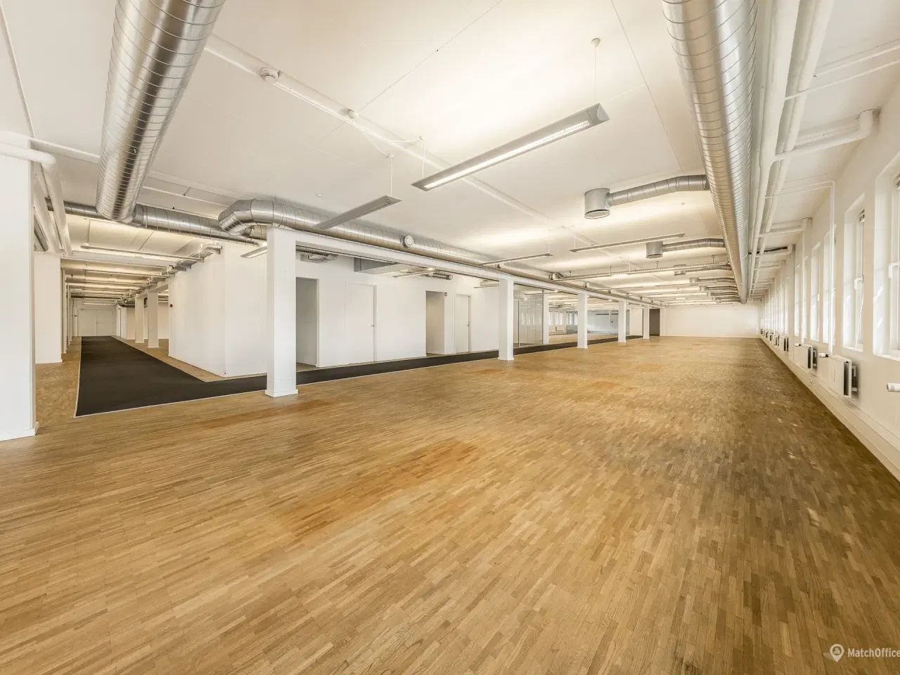 Billede 1 - 1.135 m² kontor centralt i Søborgs erhvervskvarter