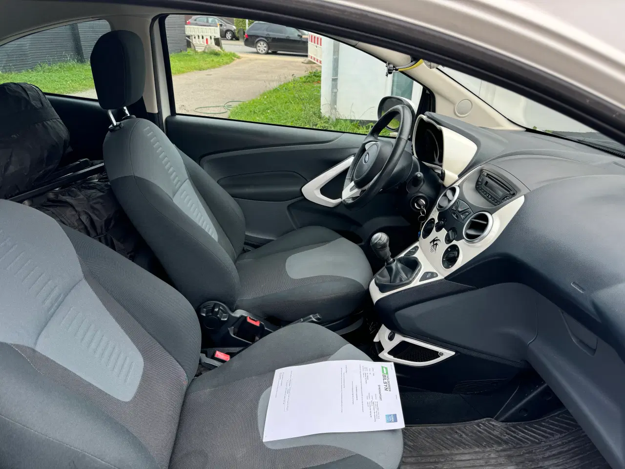 Billede 5 - SÆLGES: Ford Ka 1.2 - 2013, KUN 99.000 KM, VELHOLD