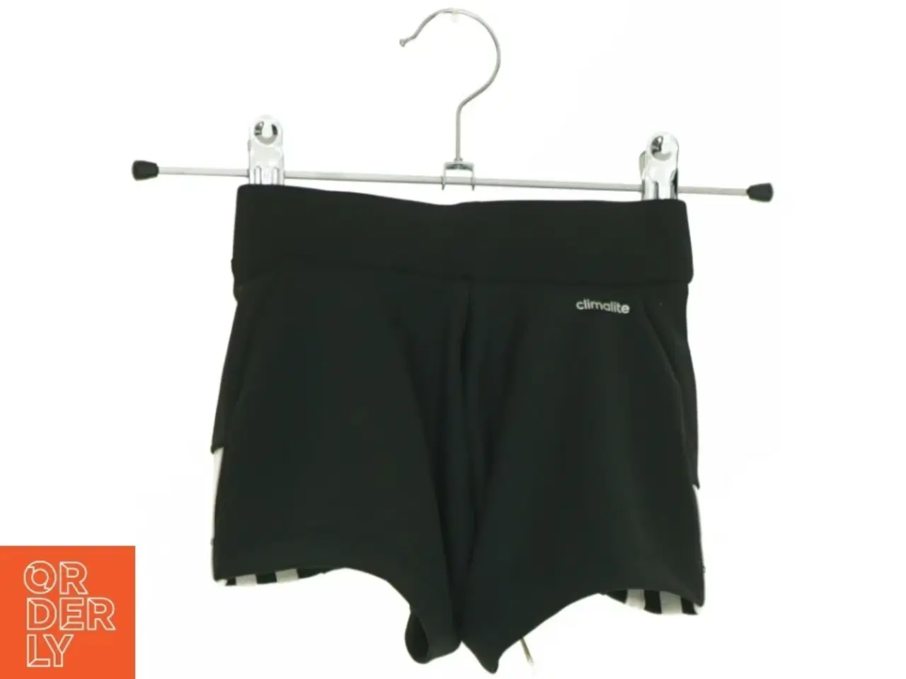 Billede 2 - Nye og ubrugte Shorts fra Adidas (str. 98 cm)