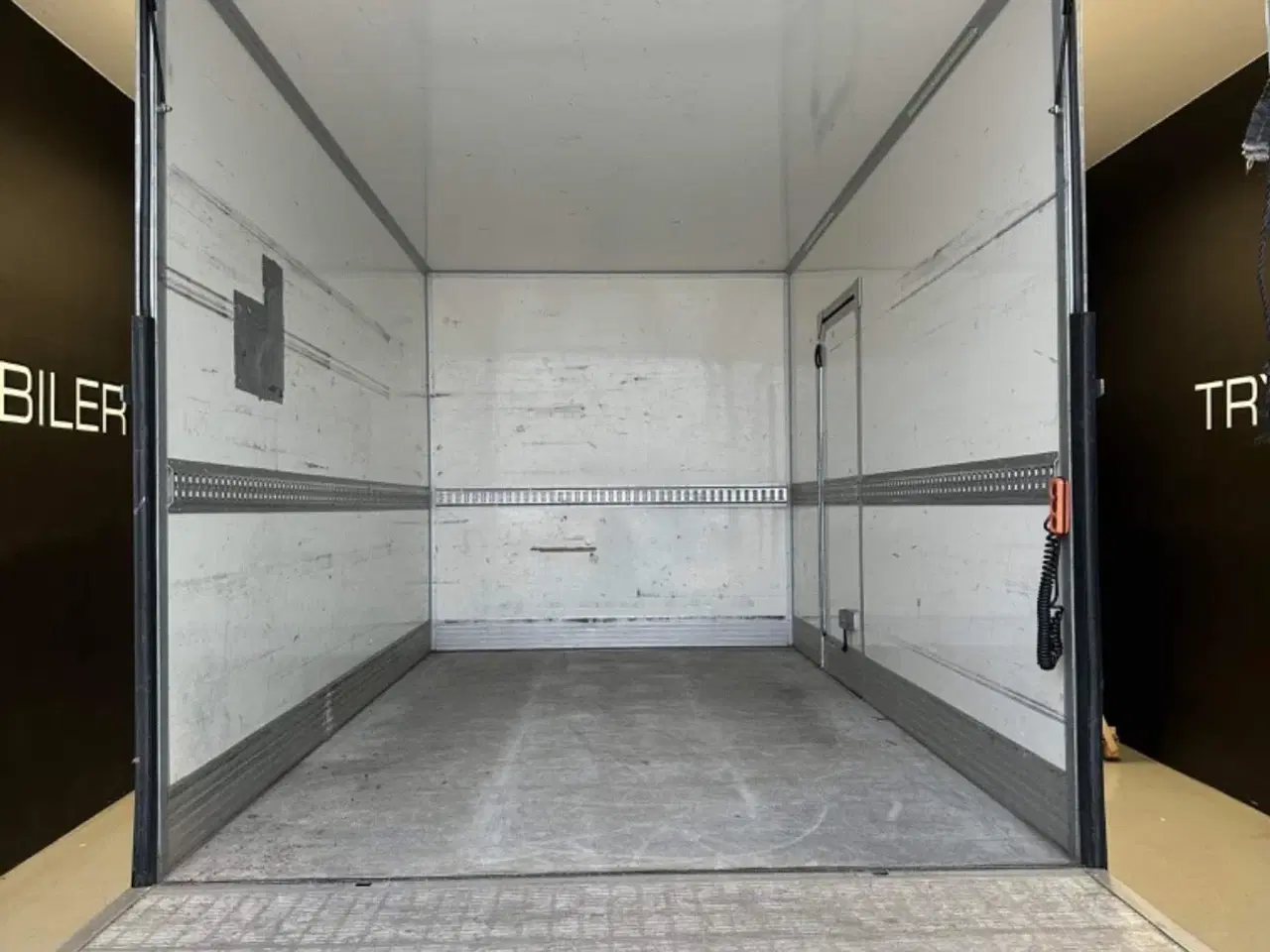 Billede 10 - Iveco Daily 2,3 35S16 Alukasse m/lift AG8