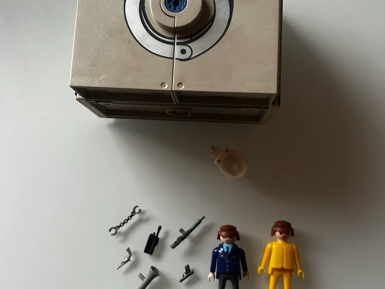 Billede 5 - Playmobil politifængsel