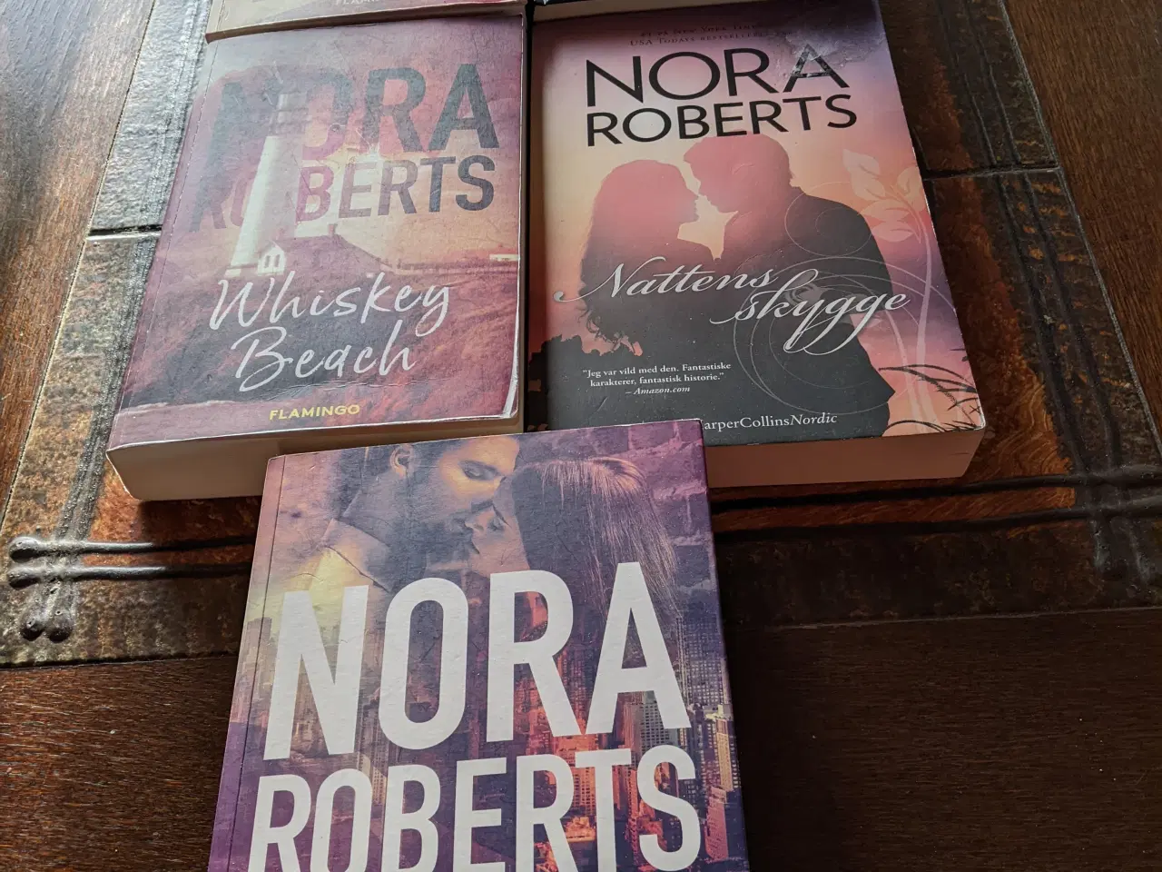 Billede 2 - Nora Roberts kærlighed/krimi bøger 