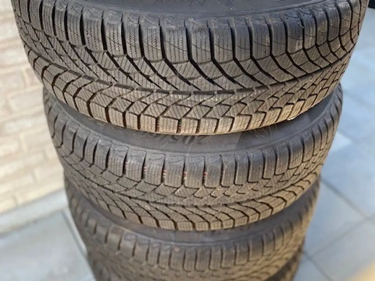 Billede 5 - 16" BMW alufælge med vinterdæk
