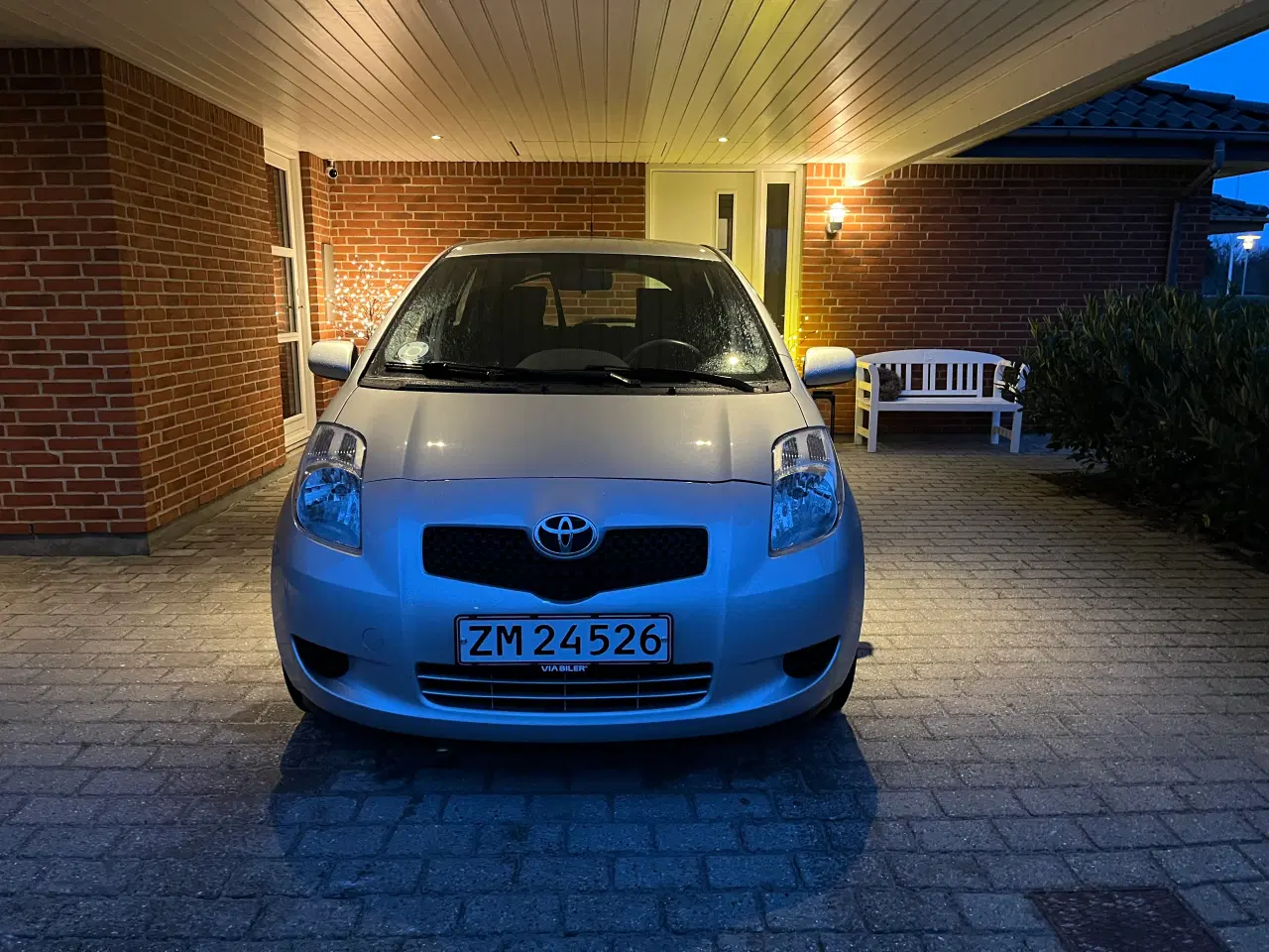 Billede 2 - Toyota Yaris 1,3 nysynet