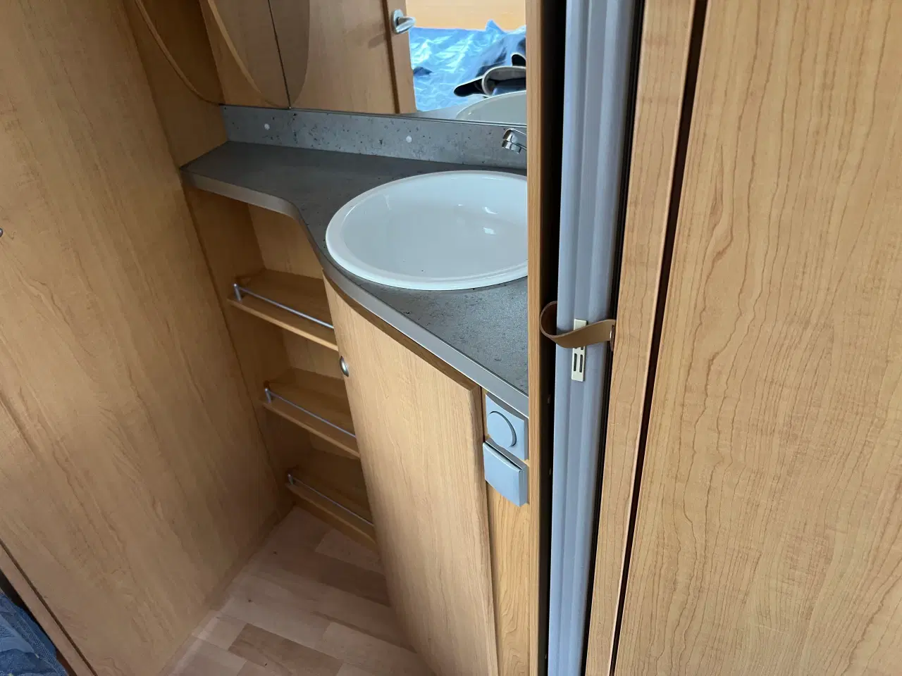 Billede 10 - Knaus 550 FSK 3 KØJER