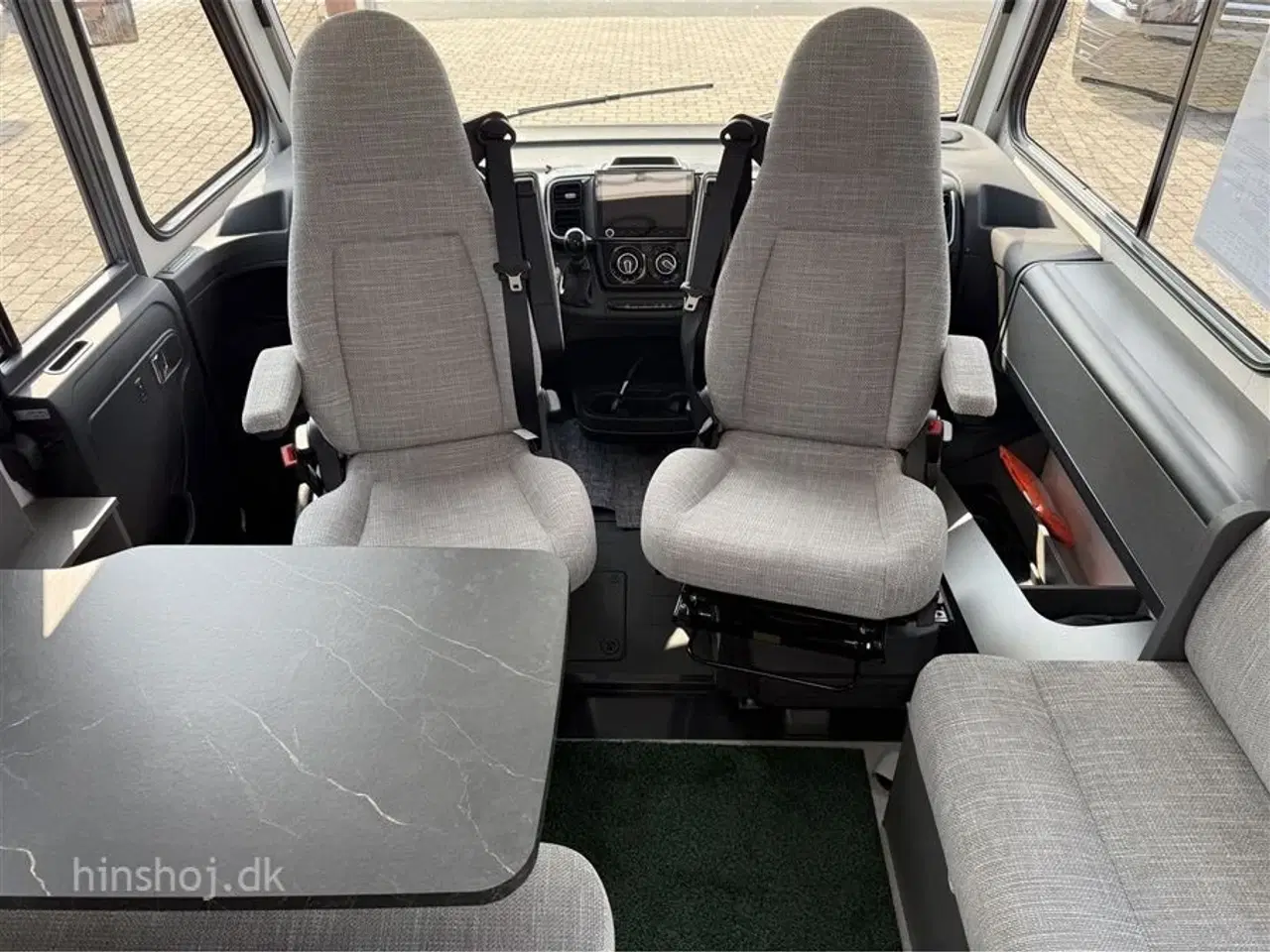 Billede 9 - 2026 - Etrusco I 6900 SB Aut.   Etrusco by Hymer er Italiensk Elegance og Komfort fra Hinshøj Caravan