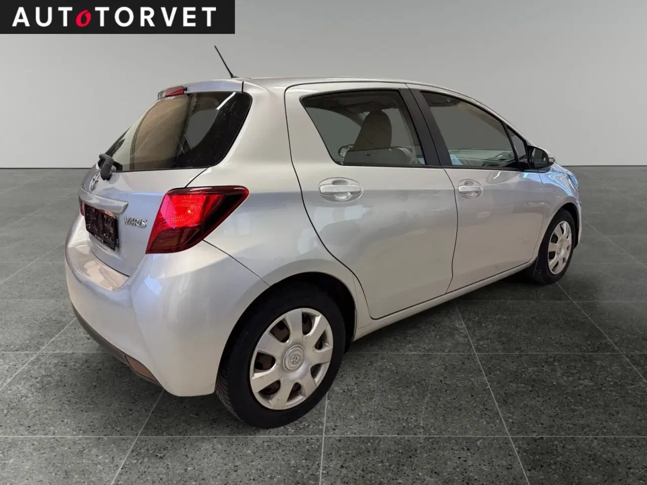Billede 3 - Toyota Yaris 1,0 VVT-i T2 Touch