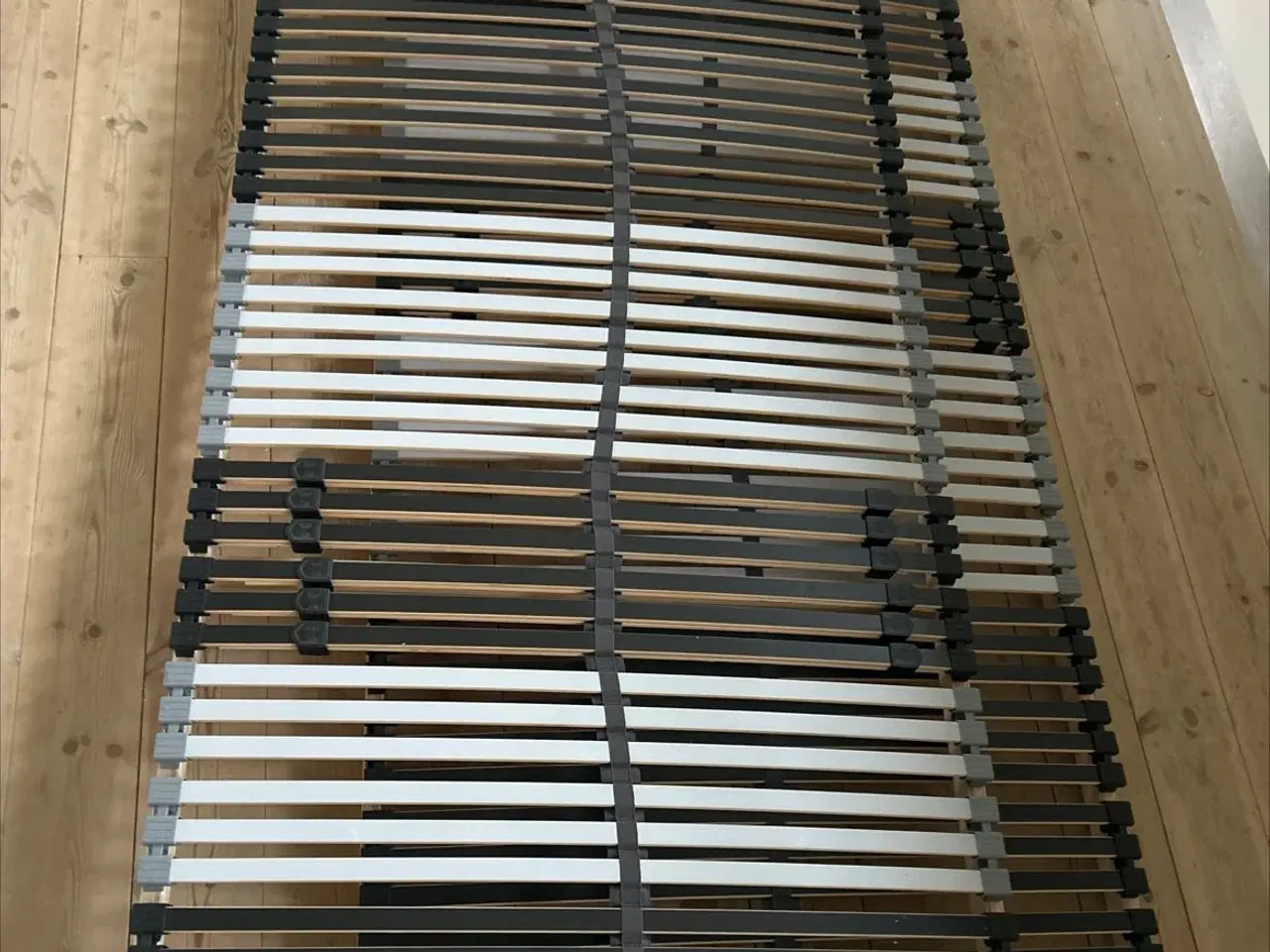 Billede 1 - Sengebunde 2 stk 90X200X7