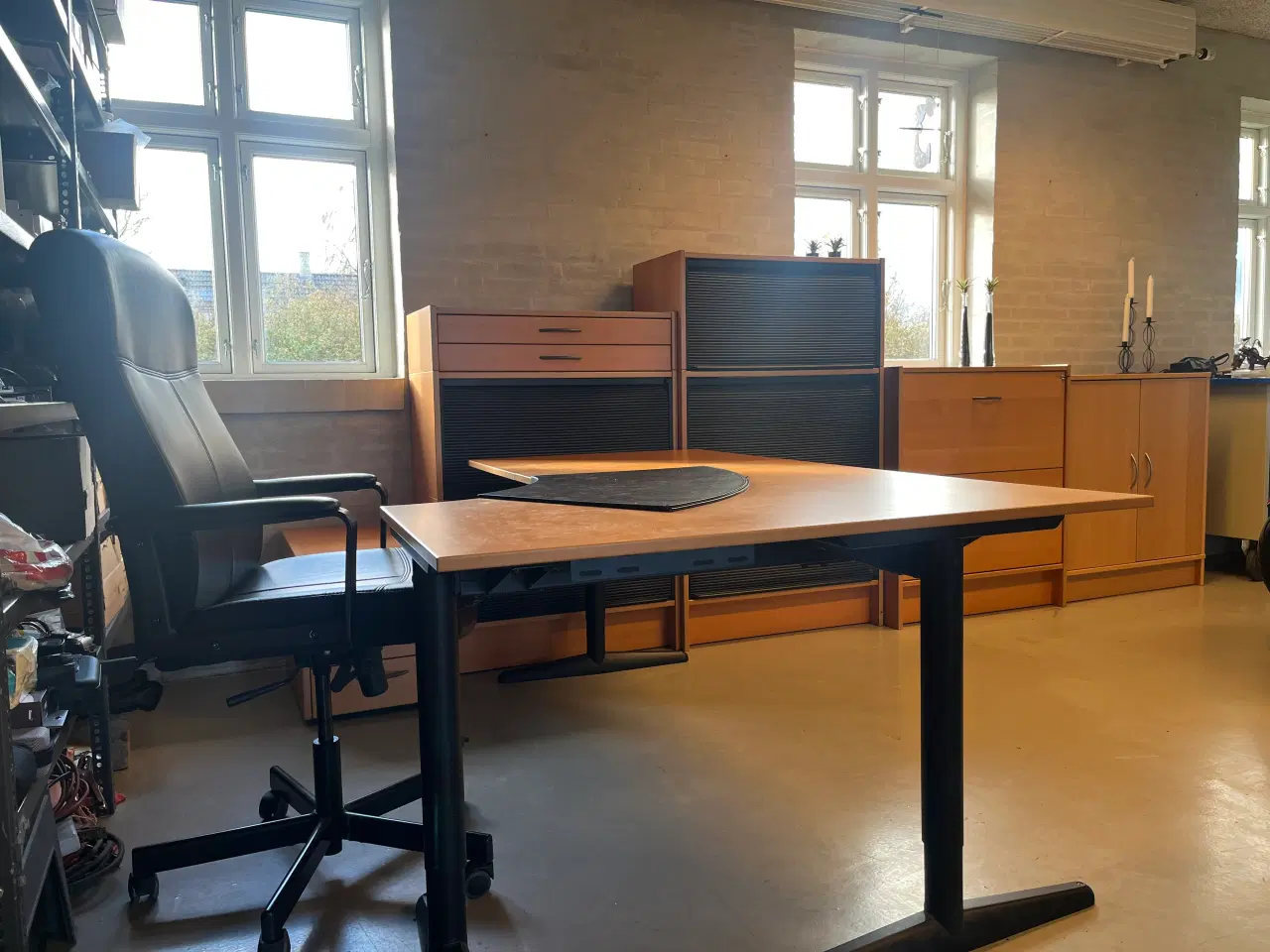 Billede 3 - Kontormøbler diverse