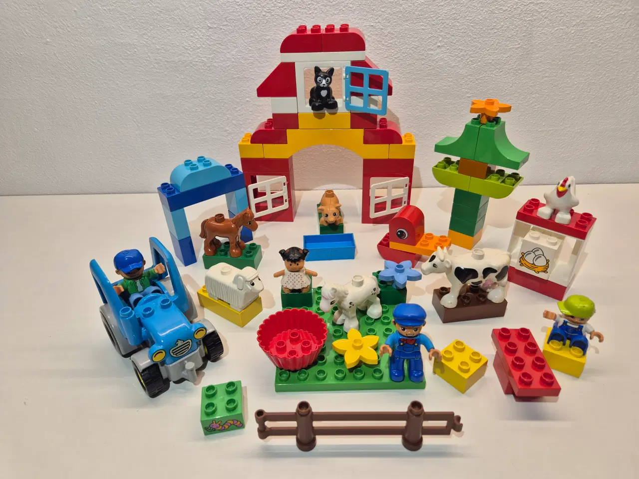 Billede 1 - Duplo Bondegård med Dyr samt forskellige figurer