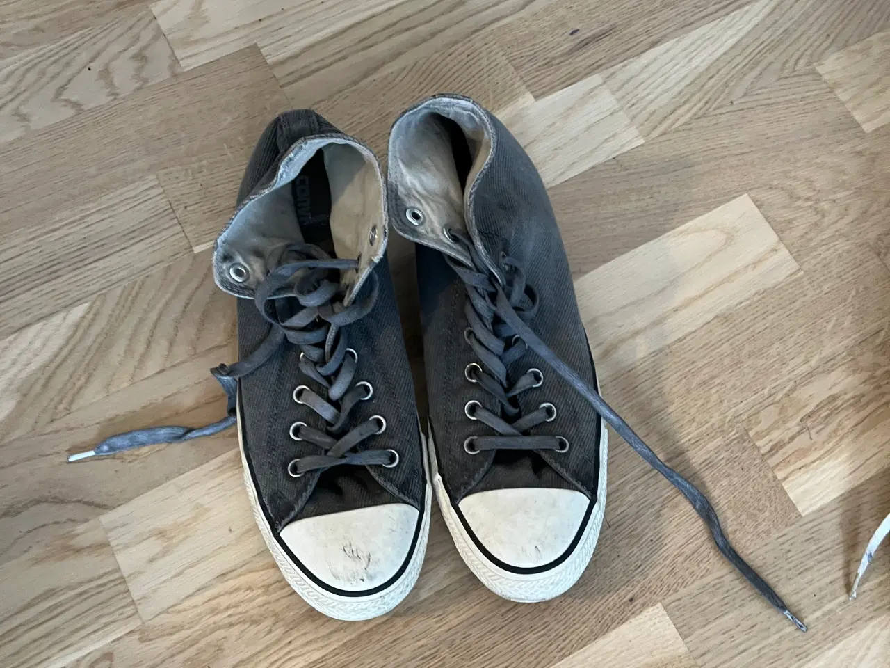 Billede 1 - Converse sko