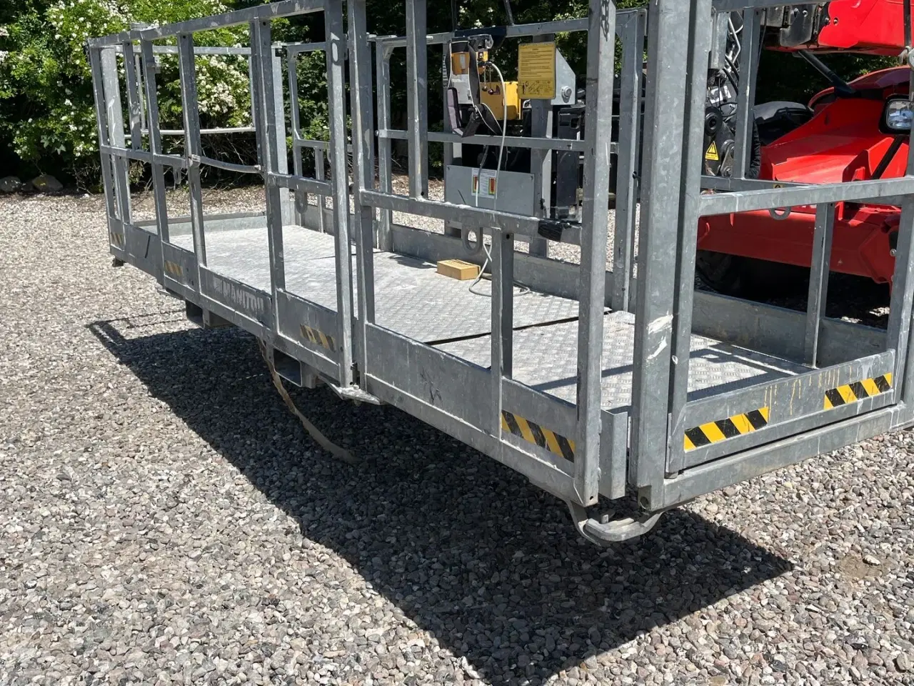 Billede 5 - Manitou MT 1840 A Comfort står rigtig pænt med få timer.