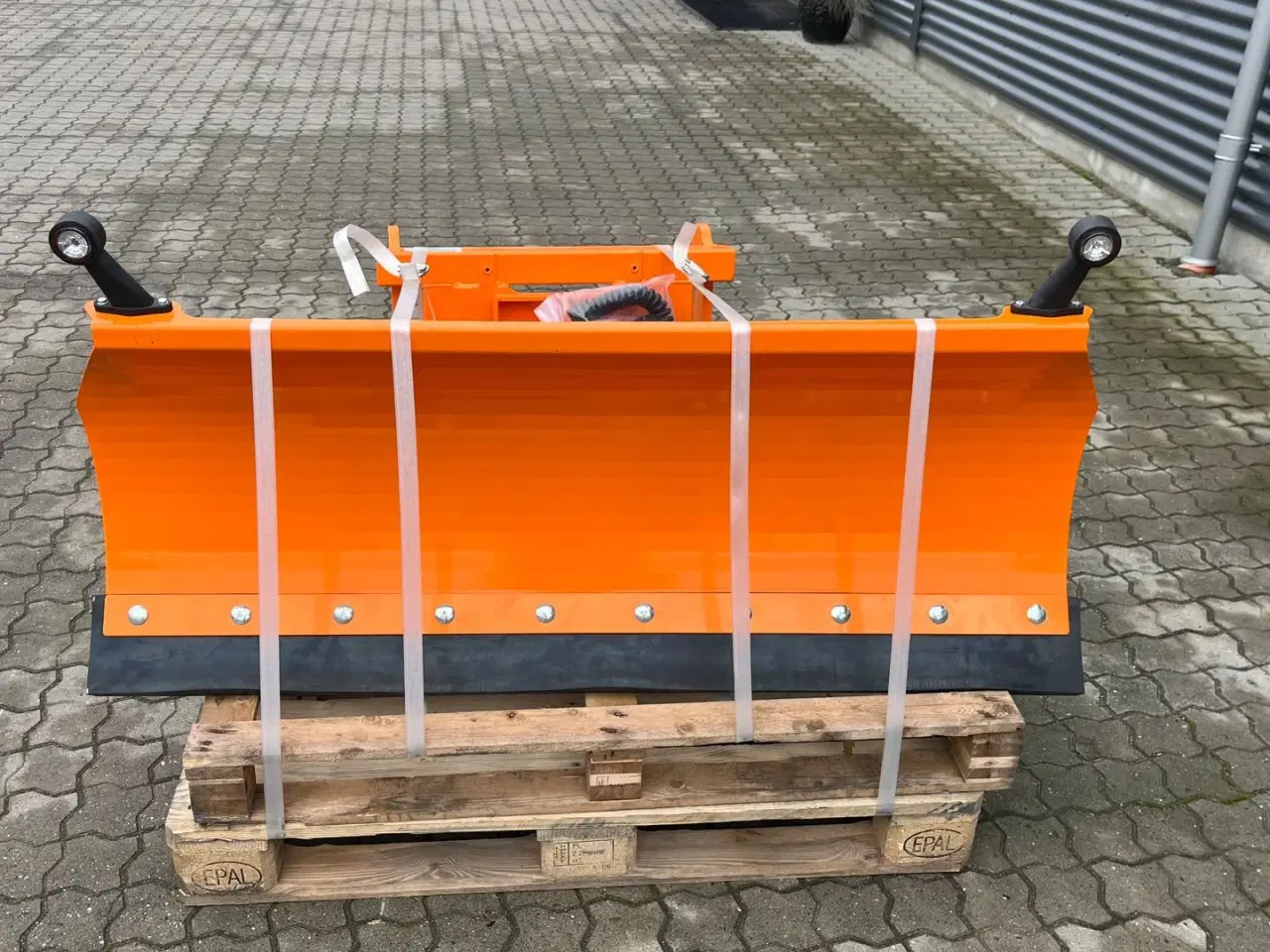 Billede 3 - Sigma Pro g103 150 150cm sneplov med hydraulisk sving og Giant fæste