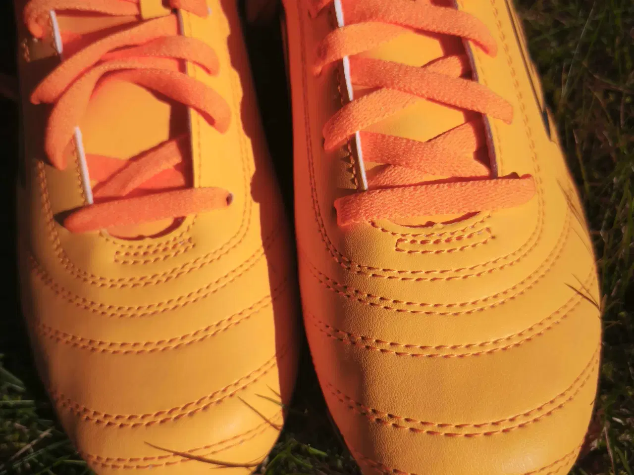 Billede 2 - Umbro Classico Fodboldstøvler – Orange – Str 43
