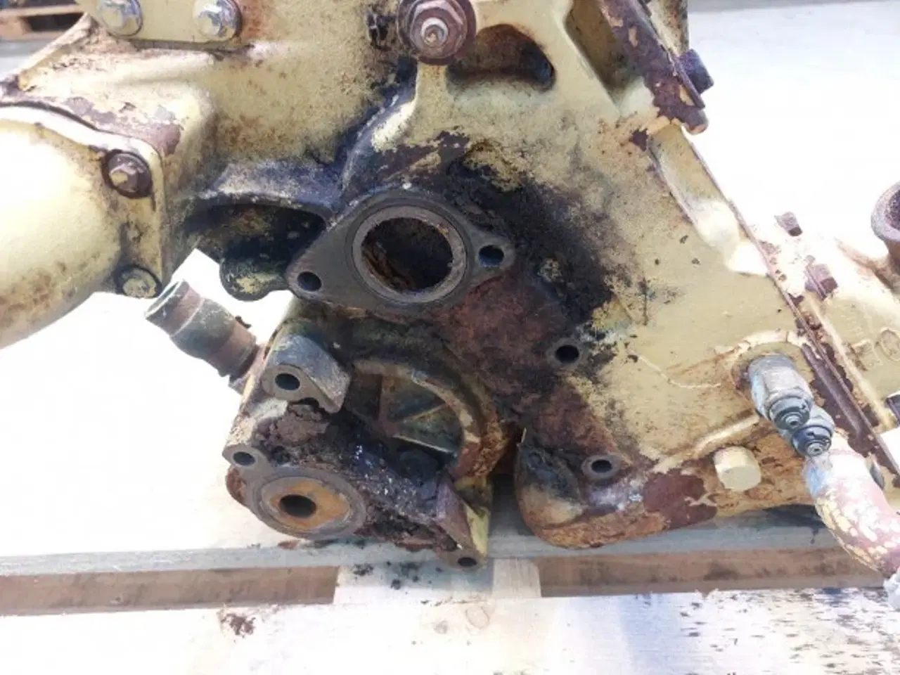 Billede 13 - New Holland TX65 Vandpumpe 87840562