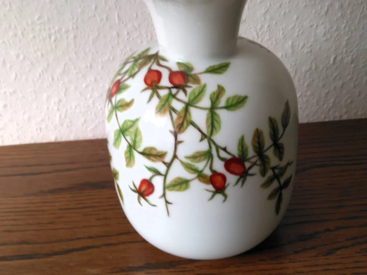 Billede 2 - Flot håndmalet vase.