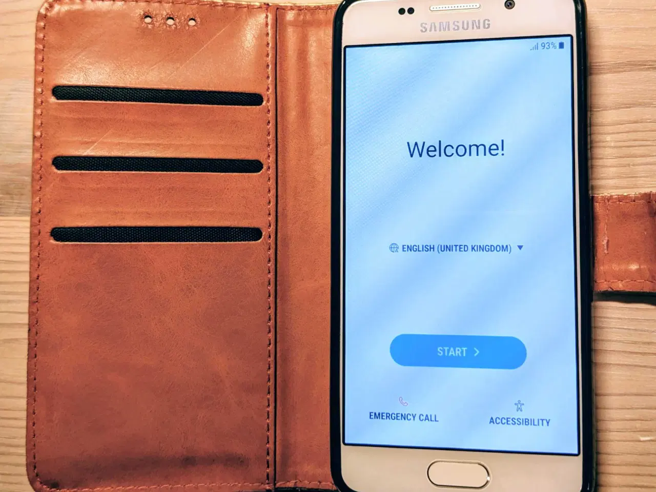 Billede 5 - 2 stk Samsung Galaxy A3 2016 i flot stand