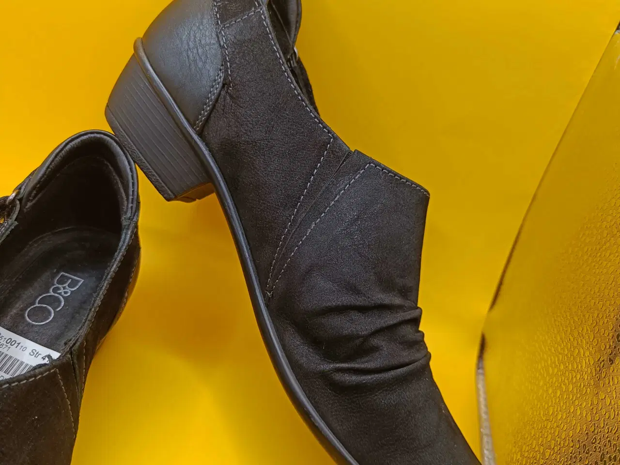 Billede 9 - B&Co sort læder sko 41str 