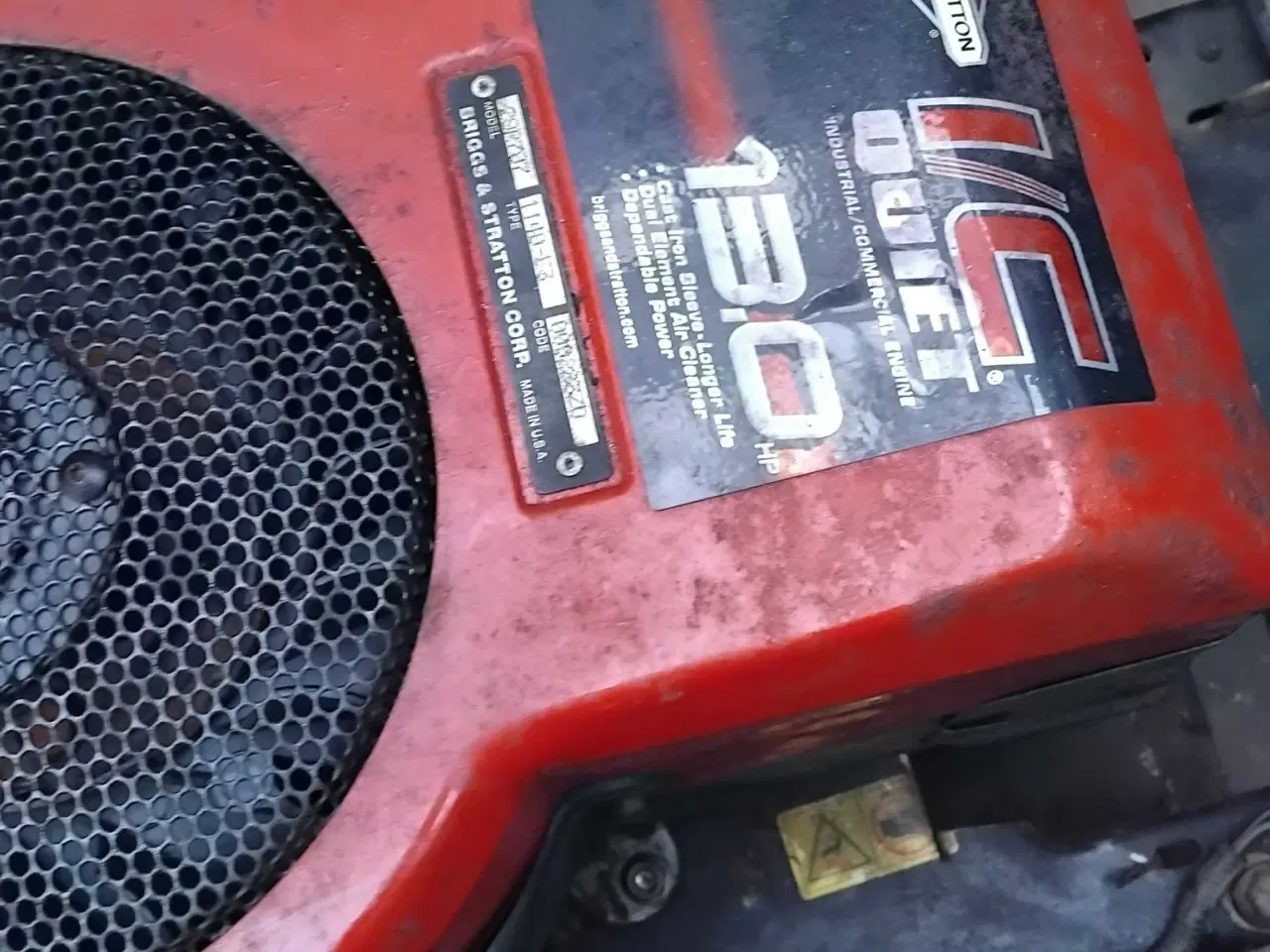 Billede 2 - Havetraktor partner 13 HK BS Motor starter og køre