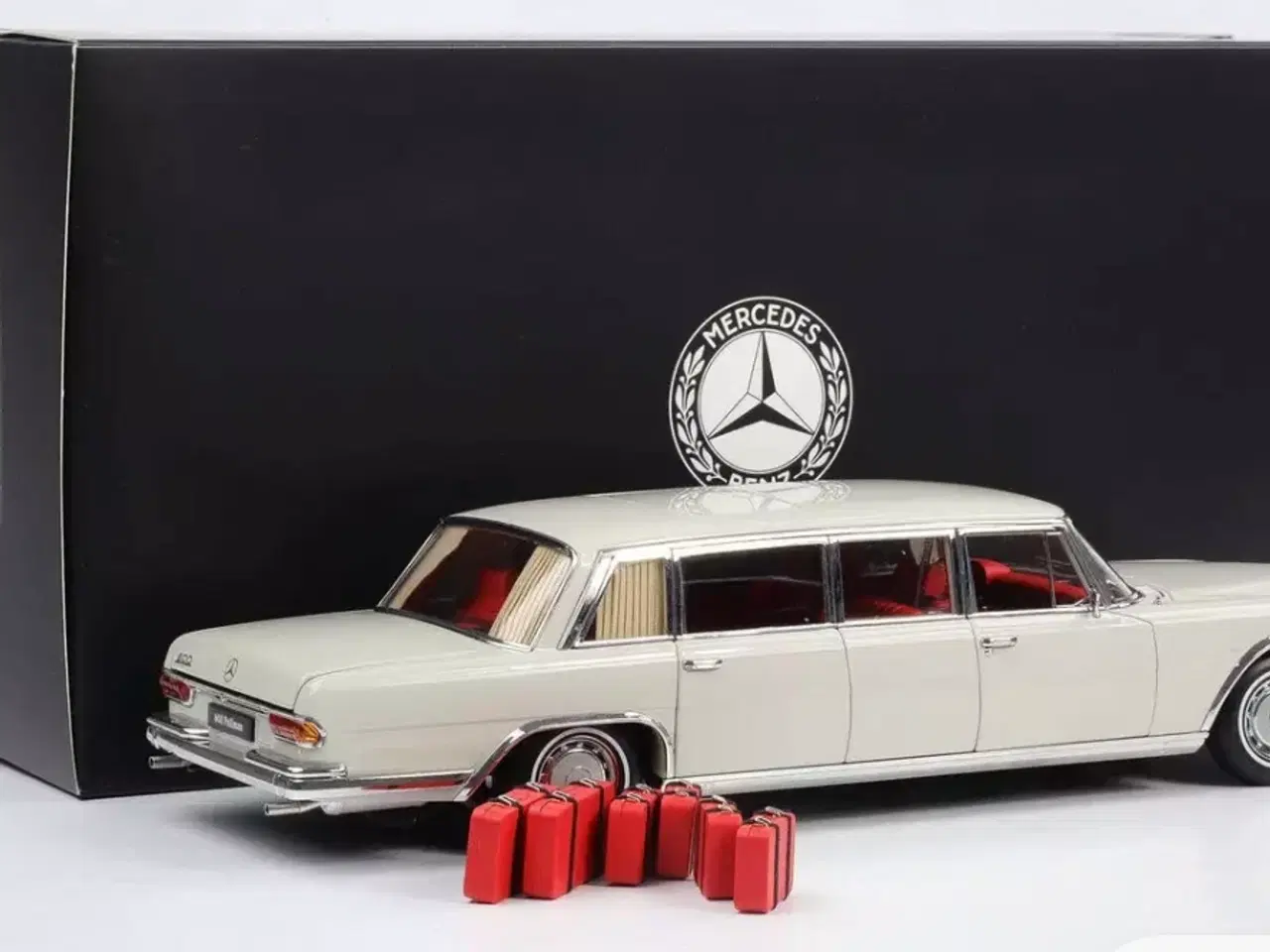 Billede 4 - 1:18 Mercedes 600 Pullmann w100