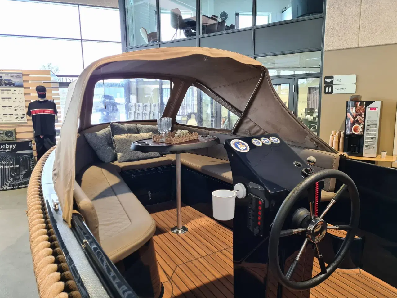 Billede 3 - Maxima 550 Tender - 20 HK Mercury/Udstyr