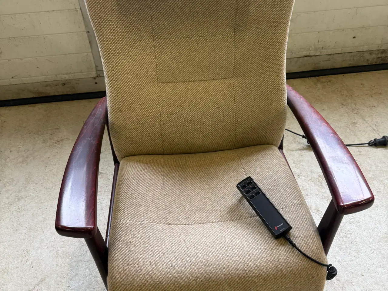 Billede 4 - Otiumstol med 3 motorer sædeløft ryg ben