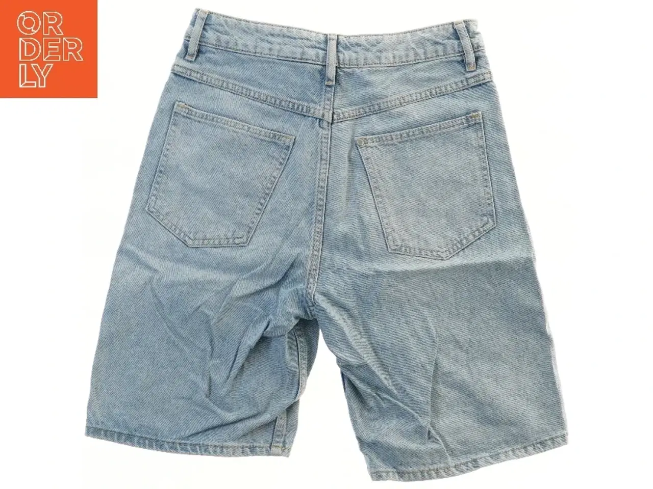 Billede 2 - Denim shorts fra H&M (str. 152)