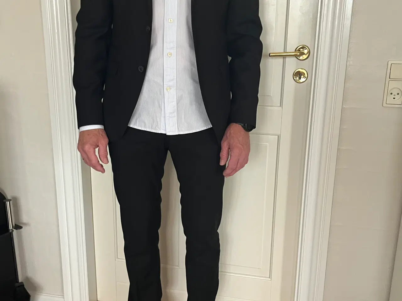 Billede 1 - Pænt sort jakkesæt