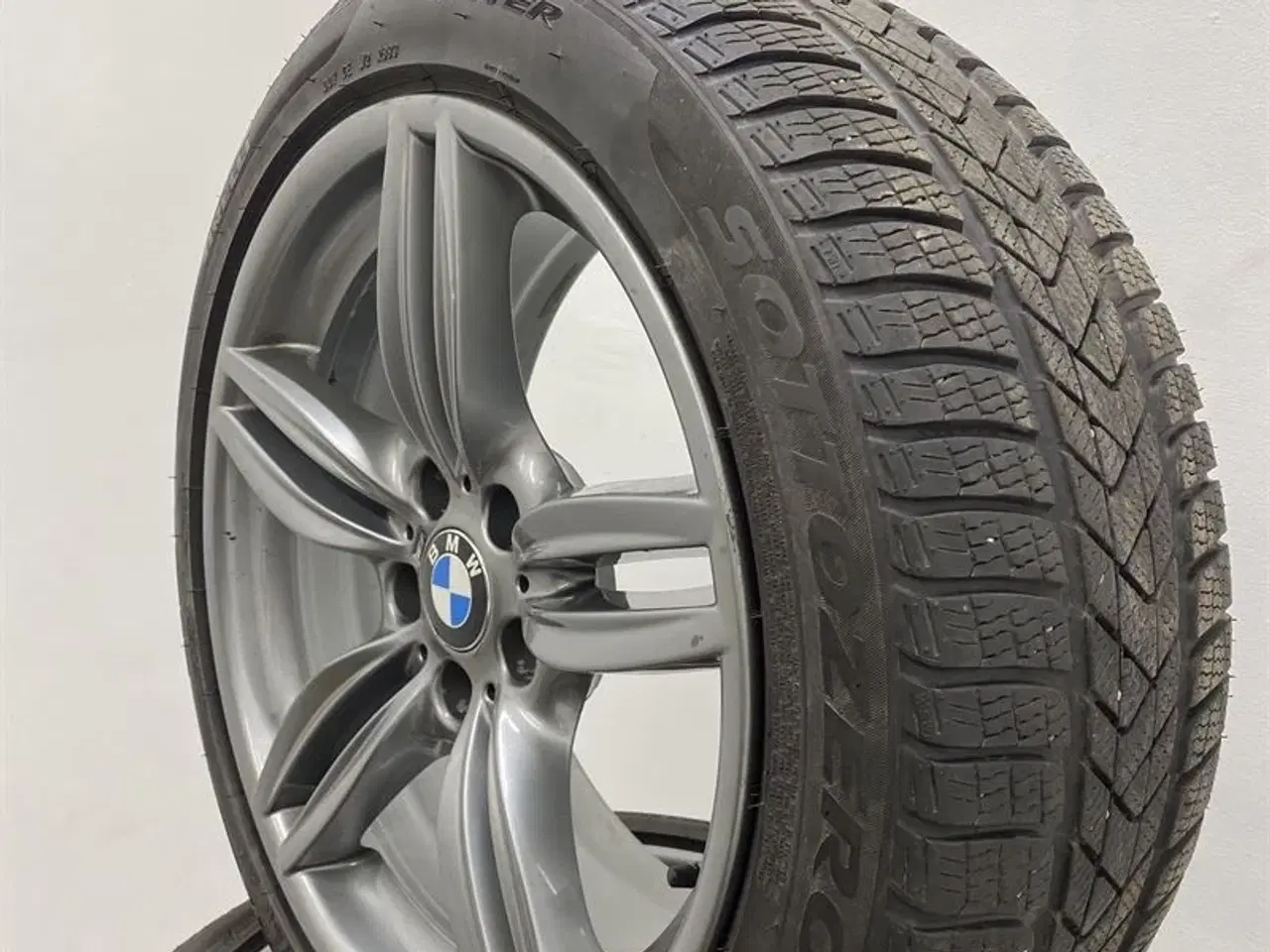 Billede 2 - 19" org. BMW fælge med vinterdæk "M Doublespoke 351" sæt 4stk A63817