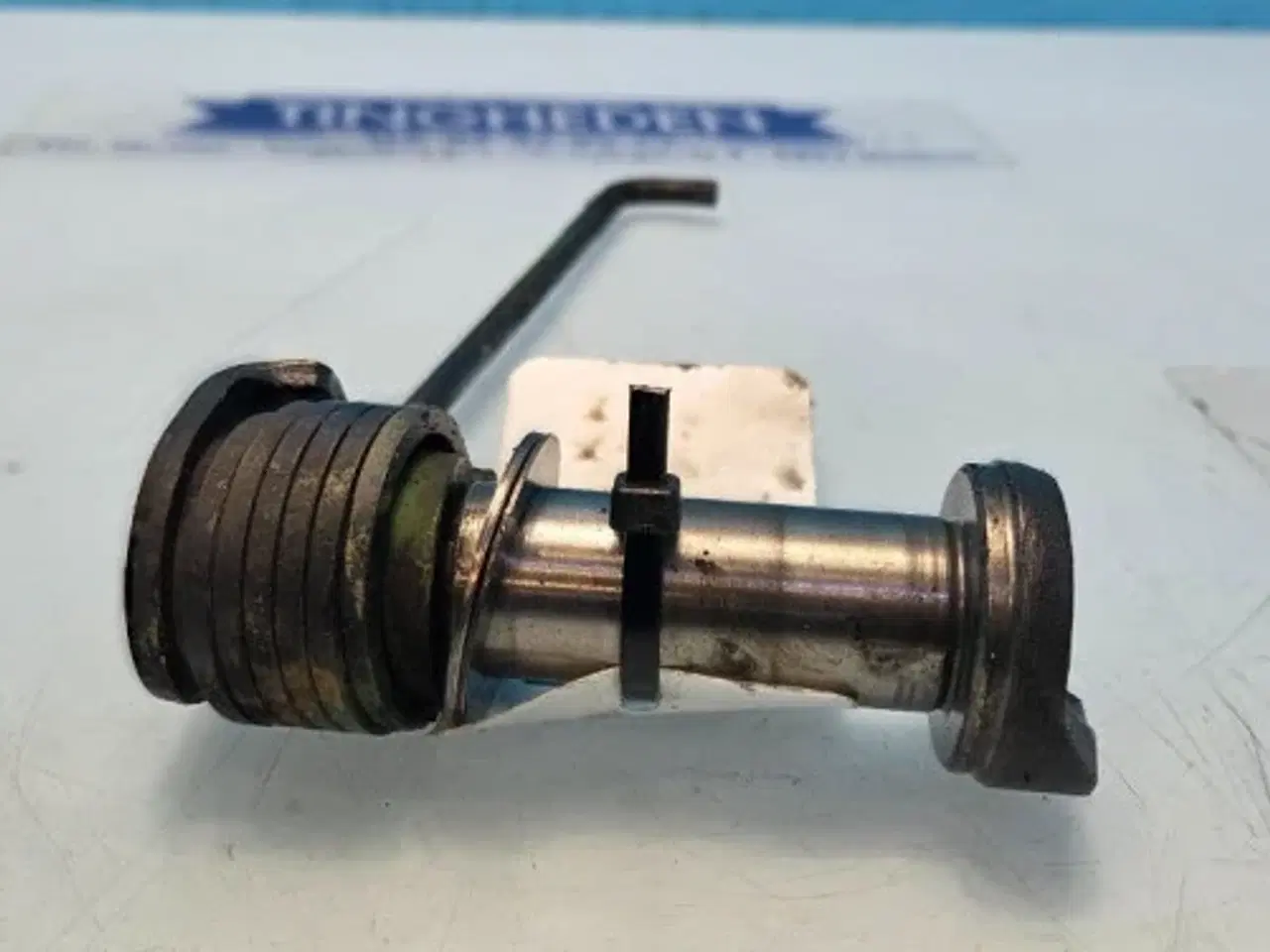 Billede 9 - John Deere 6300 Stift L76668