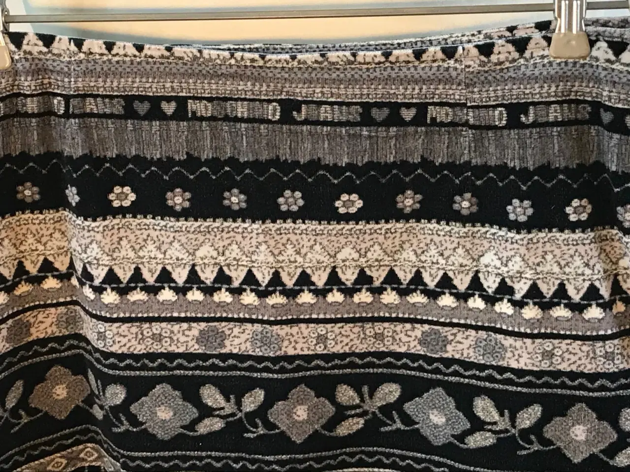 Billede 2 - Moschino, superflot nederdel, str 42