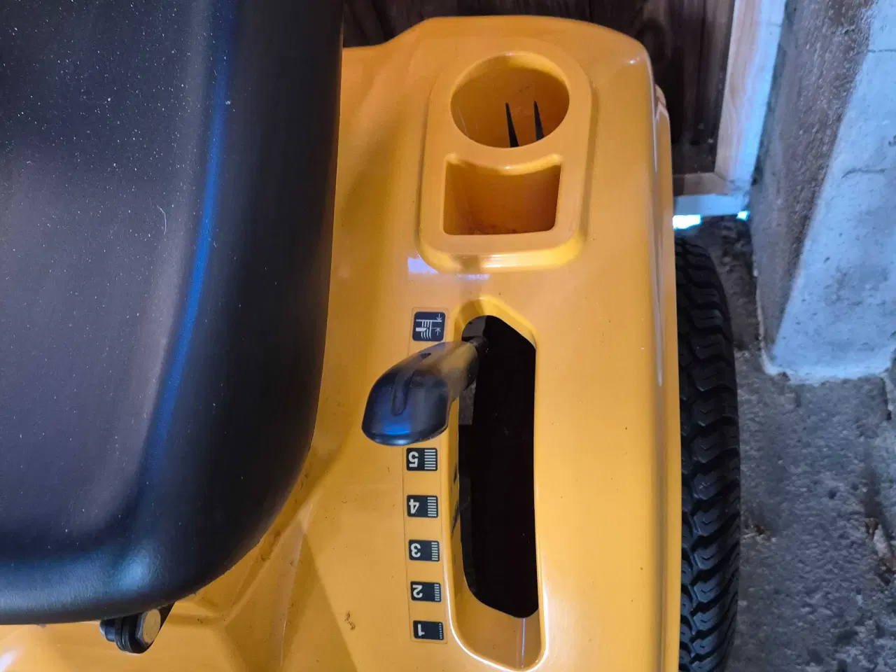 Billede 4 - Stiga ESTATE Tornado