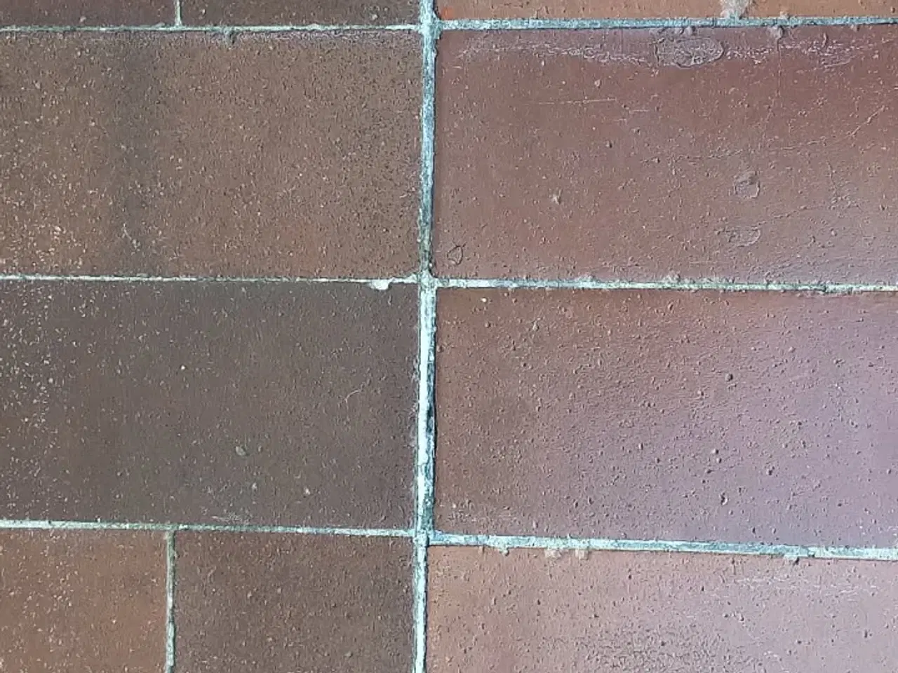 Billede 1 - SØGES! Hasle klinker - brune