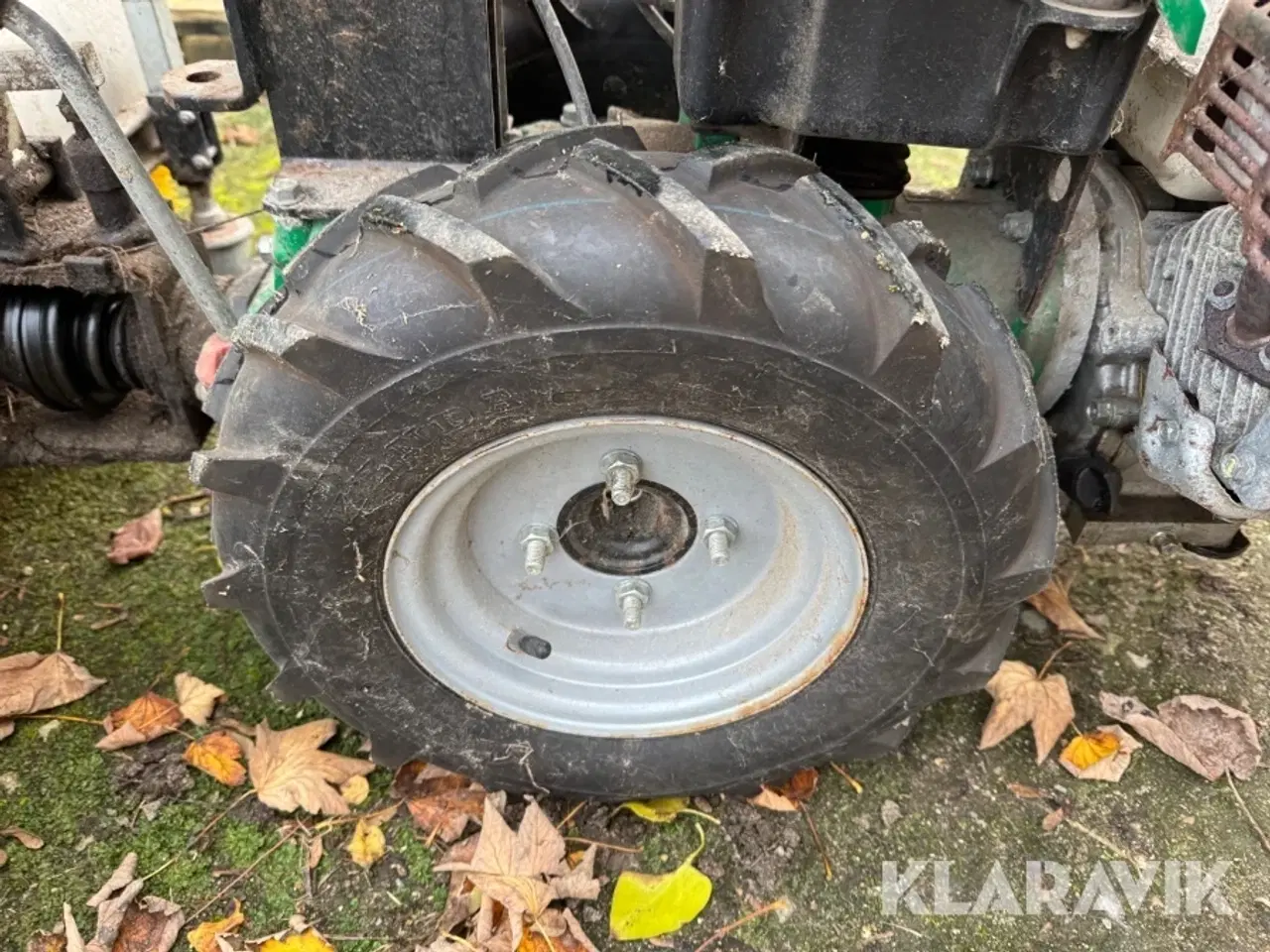 Billede 12 - Redskabsbærer med kost og sneplov Ferrari 515L grifon