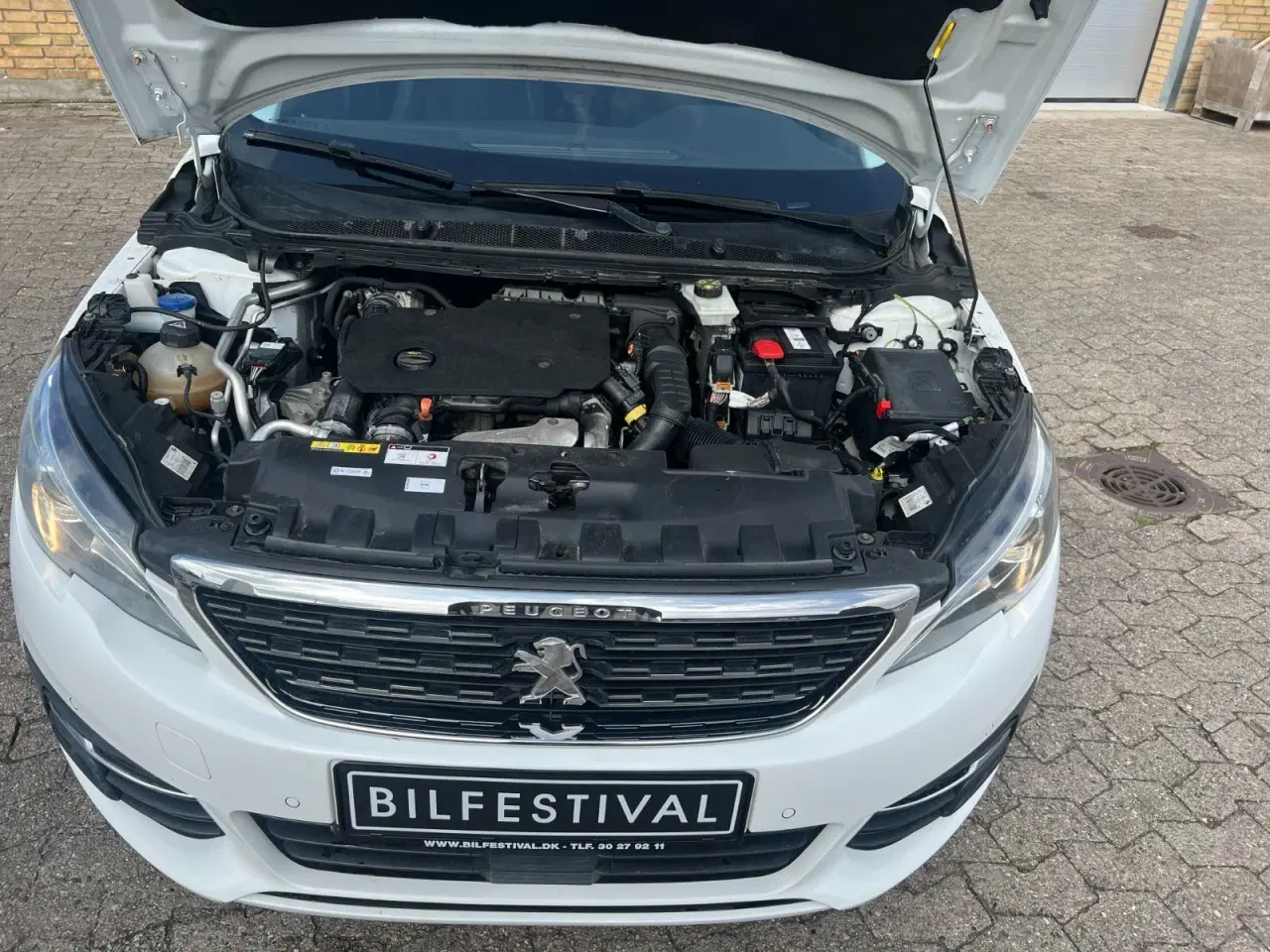 Billede 18 - Peugeot 308 1,5 BlueHDi 130 Allure Sky