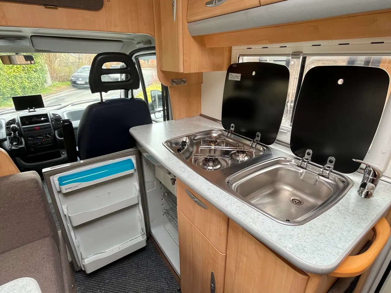 Billede 10 - Solid og prisvenlig autocamper