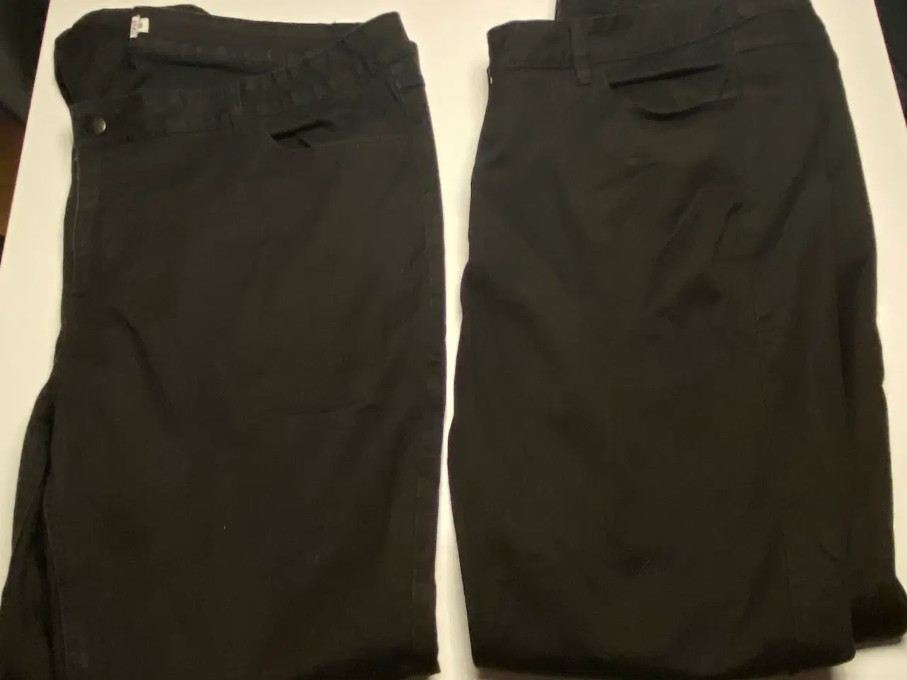 Billede 1 - 2 par jeans i sort fra VRS 