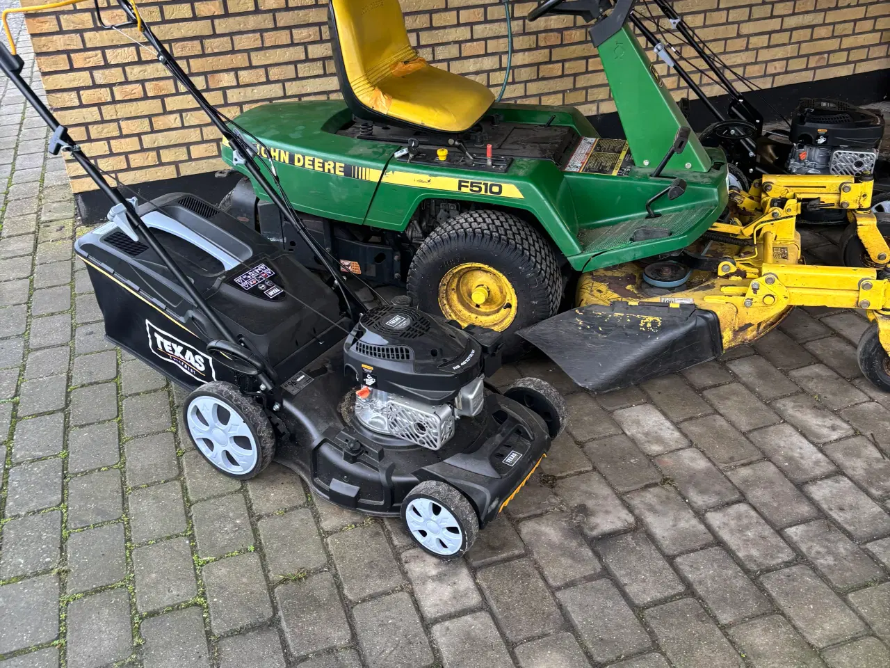 Billede 5 - 1 havetraktor og 2 plæneklippere sælges 