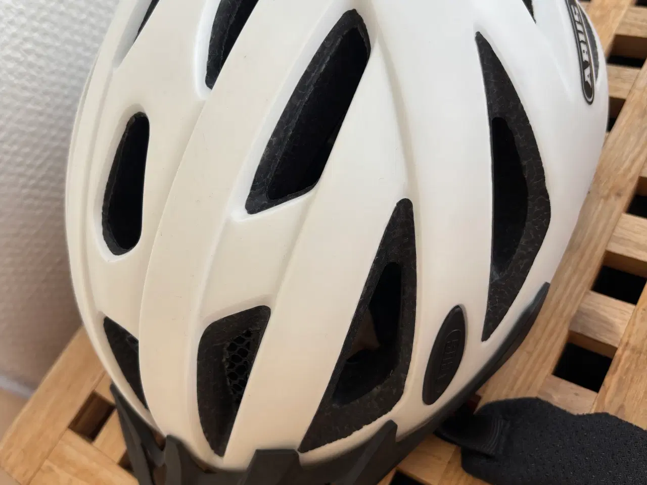 Billede 1 - Abus Urban cykel hjelm med lys