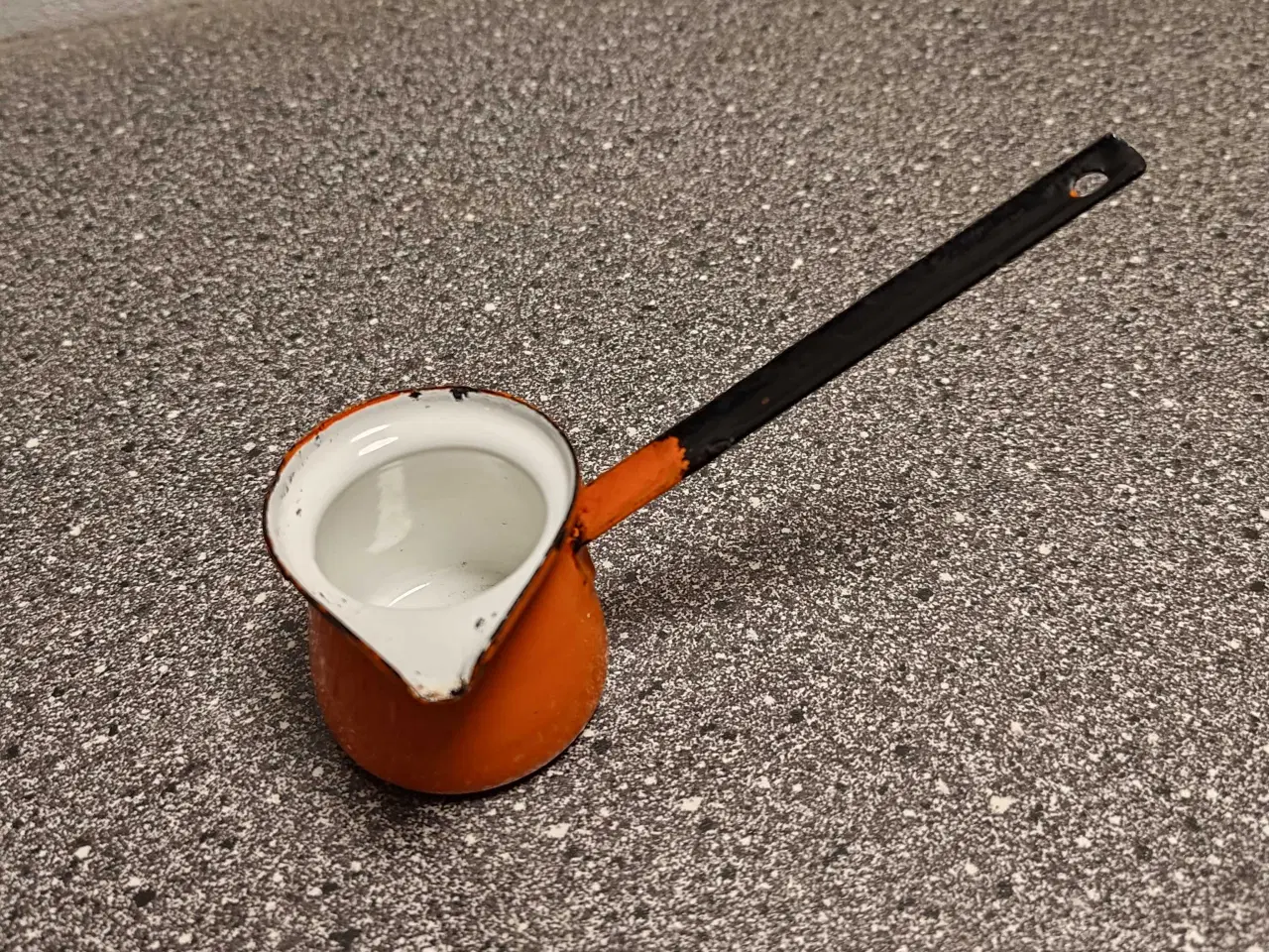Billede 3 - Orange emalje genstande 