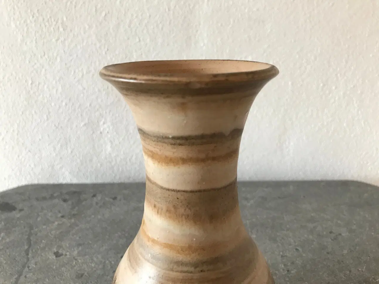 Billede 3 - Retro vase i jordfarver (Asta Agerholm)