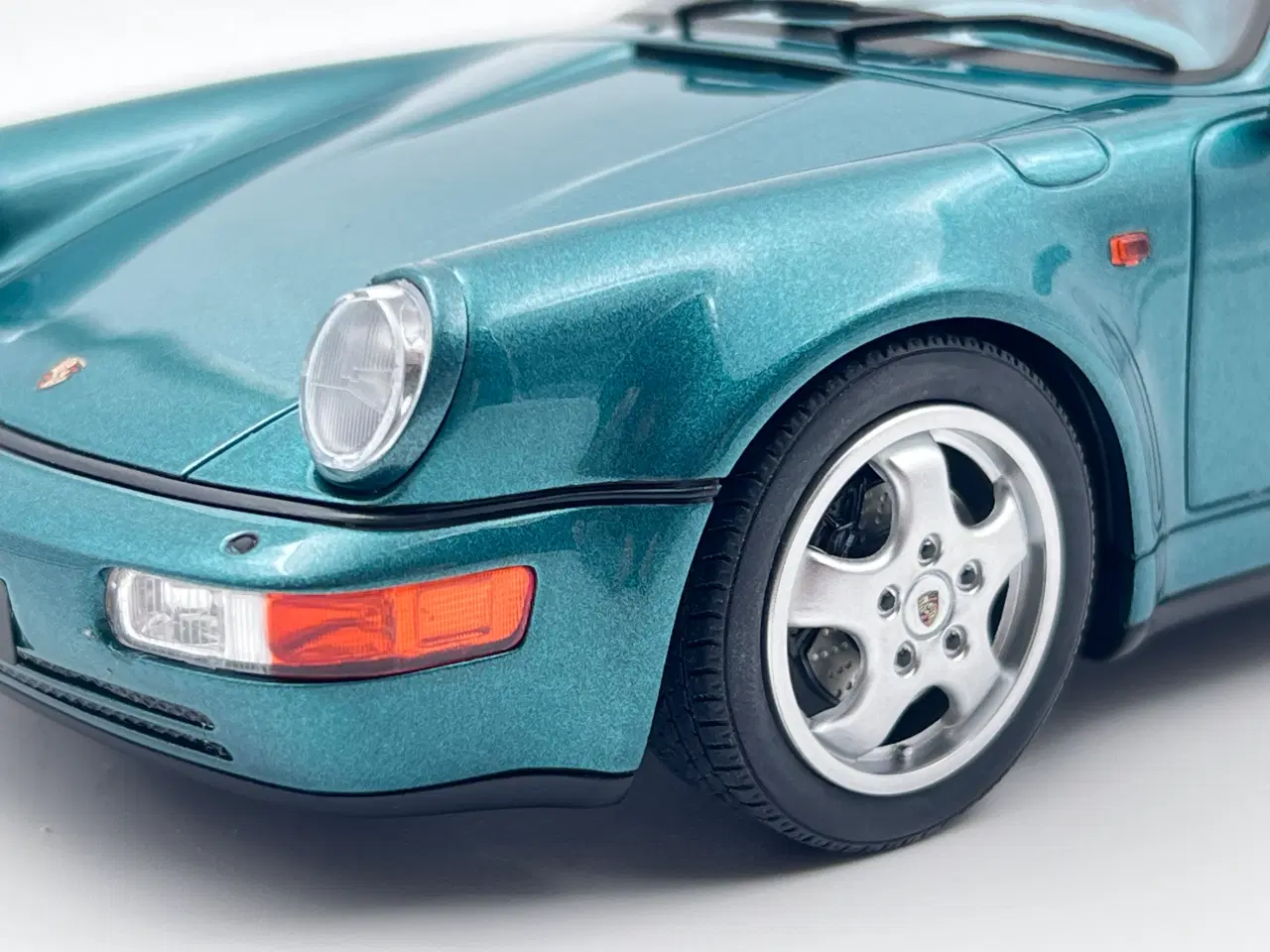 Billede 6 - 1992 Porsche 911 (964) Convertible turbo look 1:18