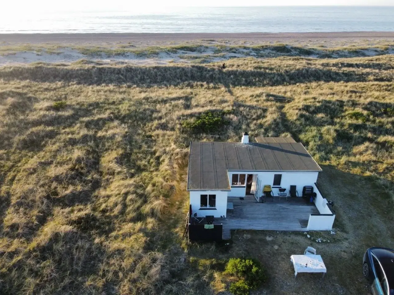 Billede 1 - Sommerhus i badek�beafstand til vesterhavet