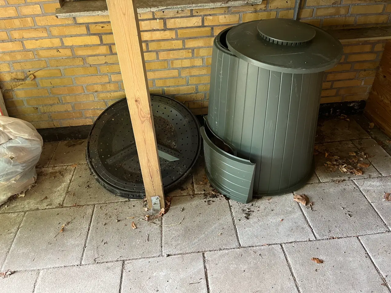 Billede 1 - Kompostbeholder brugt