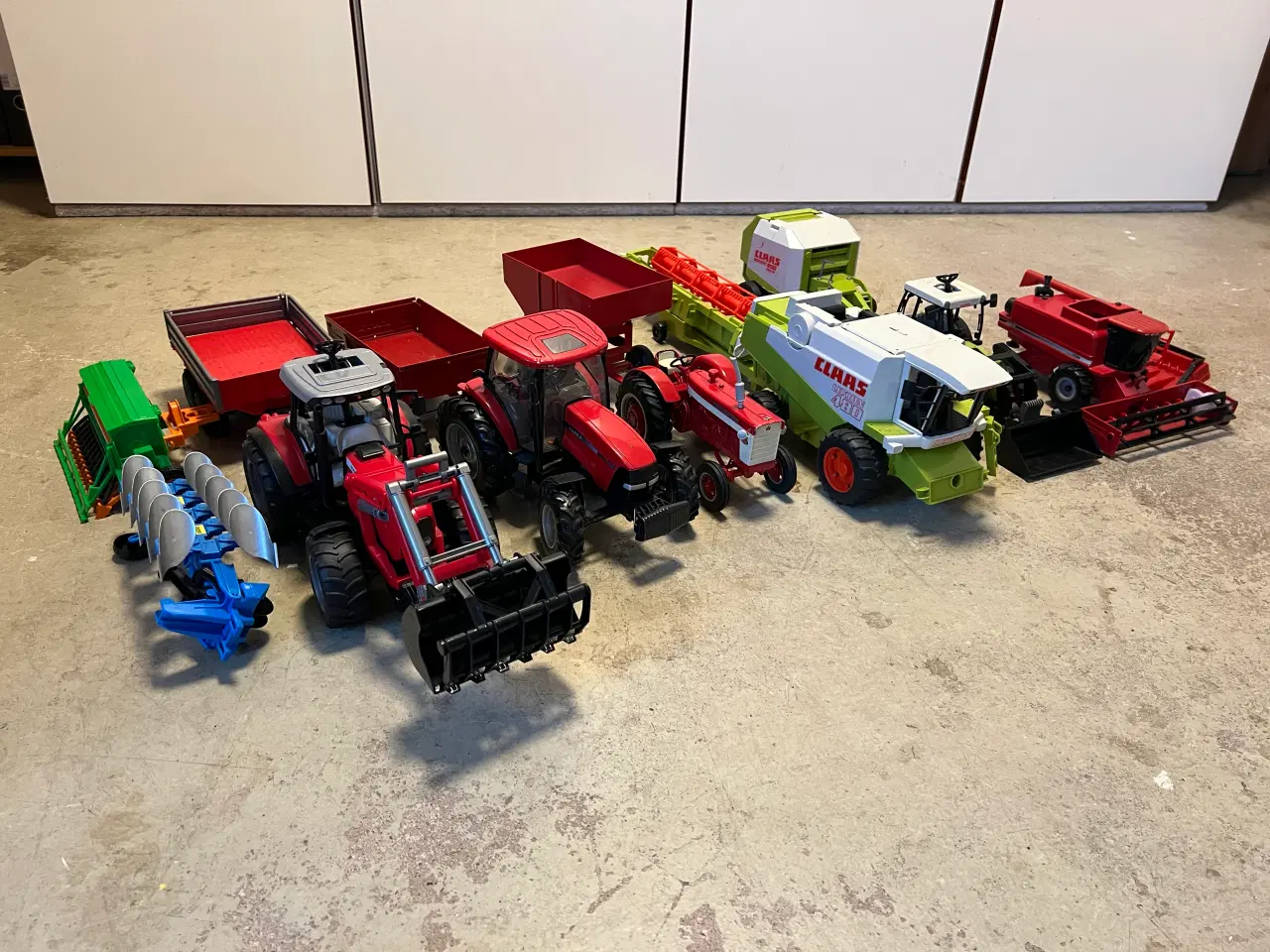 Billede 1 - Traktorer og mejetærsker