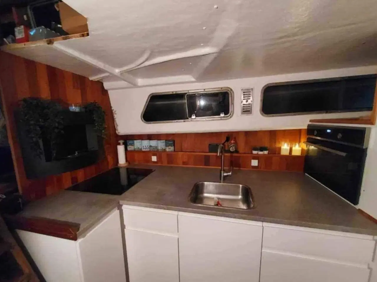 Billede 2 - motorbåd, sommerhus, bo båd, hyggebåd,