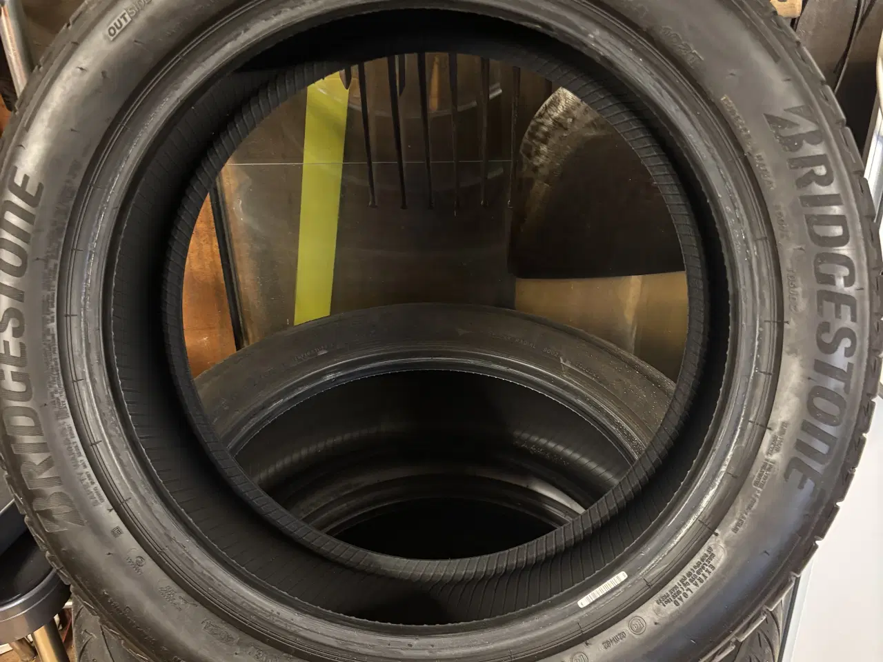 Billede 2 - 19”Bridgestone sommerdæk sælges.