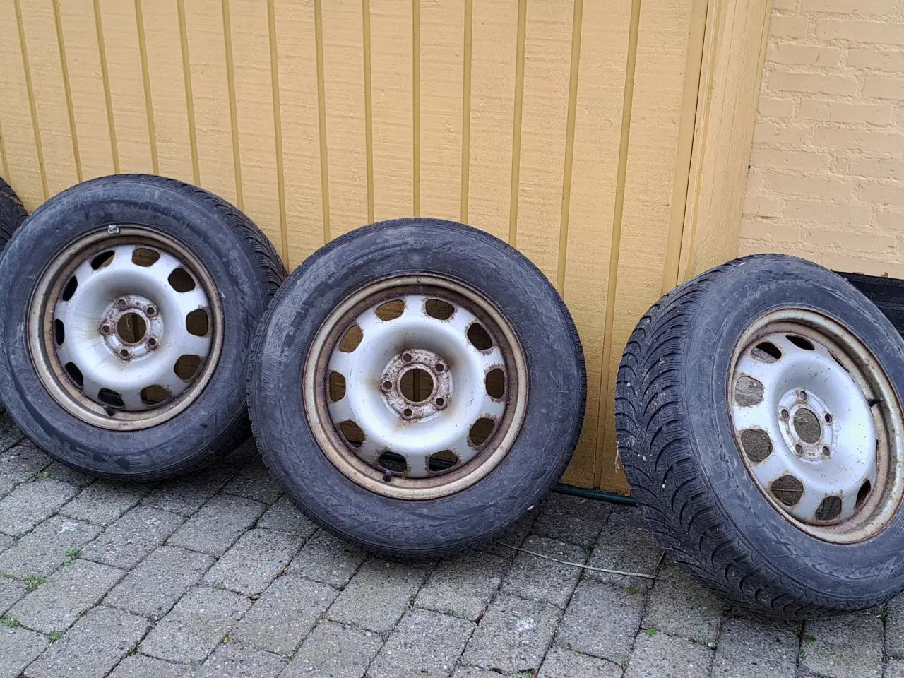 Billede 5 - Stål fælge med dæk 16 tommer vinter dæk 
