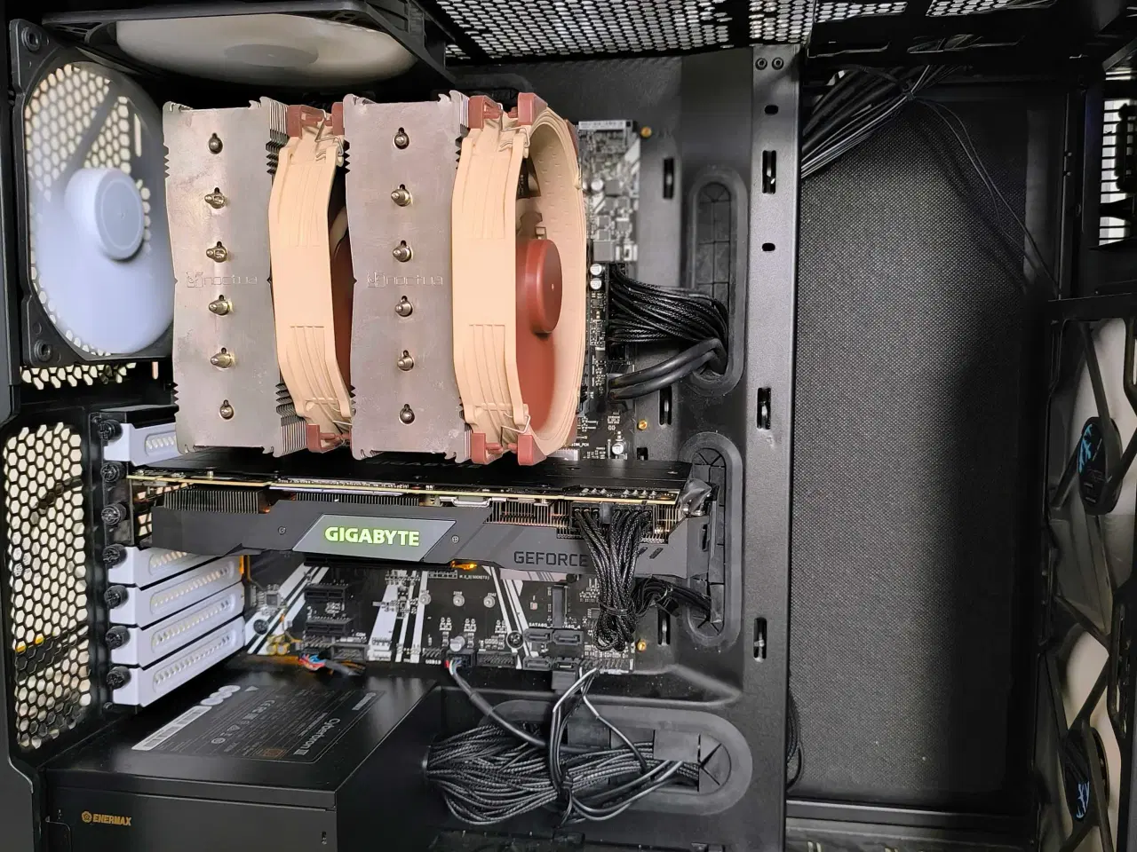 Billede 3 - Støjsvag Gaming-PC: i7-8086K Limited Edition & RTX